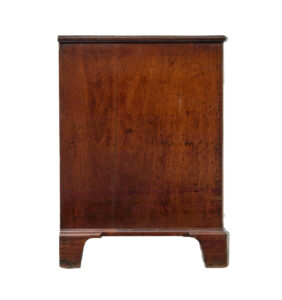 18th Century George Iii Mahogany Serpentine Chest of Drawers — thumbnail 2