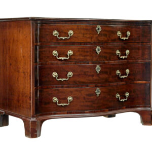18TH CENTURY GEORGE III MAHOGANY SERPENTINE CHEST OF DRAWERS