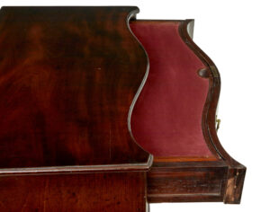 18th Century George Iii Mahogany Serpentine Chest of Drawers — thumbnail 7