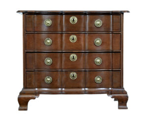 19th Century Shaped Front Oak Chest of Drawers — thumbnail 7