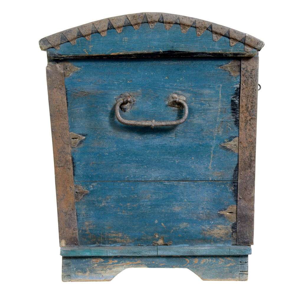 Swedish 19th Century Hand Painted Oak Coffer — image 4