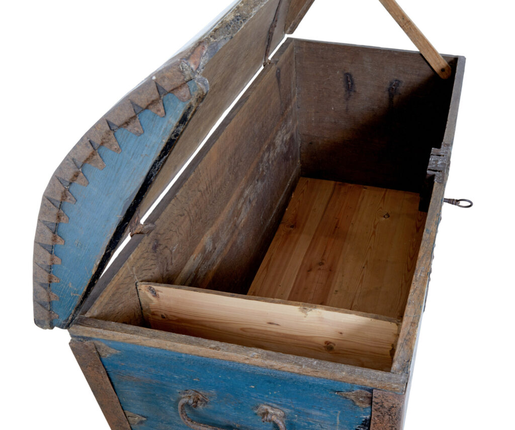 Swedish 19th Century Hand Painted Oak Coffer — image 10