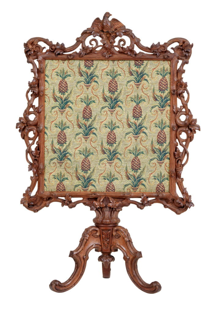 19TH CENTURY CARVED OAK BLACK FOREST FIRE SCREEN
