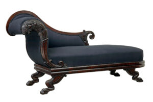 19TH CENTURY WILLIAM IV CARVED MAHOGANY CHAISE LONGUE