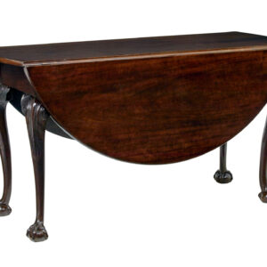 18TH CENTURY CARVED MAHOGANY DROPLEAF TABLE
