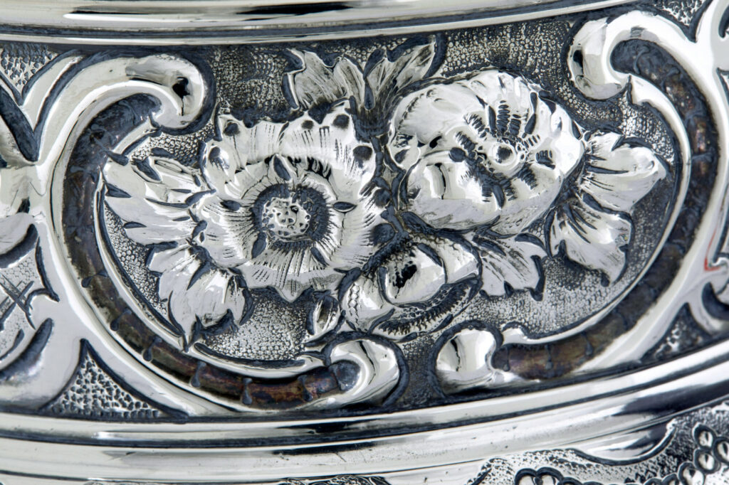 George I Silver Rococo Silver Lidded Tankard by John Penfold — image 2