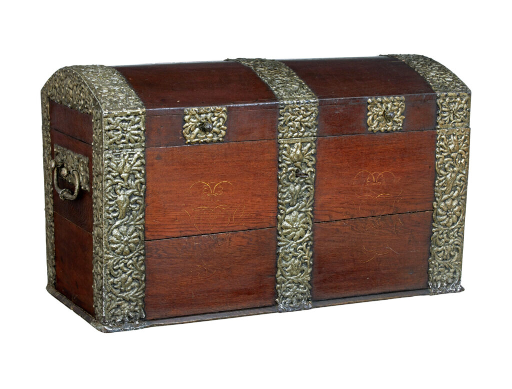 18TH CENTURY DANISH OAK DOME TOP COFFER