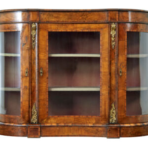 19TH CENTURY VICTORIAN GLAZED BURR WALNUT SIDEBOARD