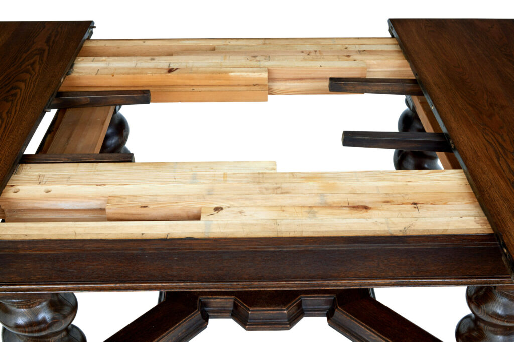 Early 20th Century Oak Extending Dining Table — image 5