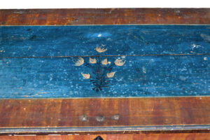 Mid 19th Century Traditional Swedish Painted Coffer — thumbnail 5