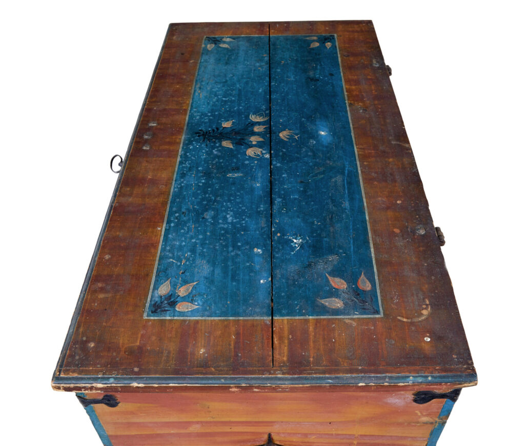 Mid 19th Century Traditional Swedish Painted Coffer — image 4