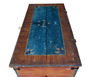 Mid 19th Century Traditional Swedish Painted Coffer — thumbnail 4