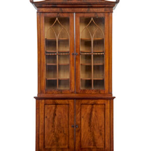 FINE QUALITY EARLY 19TH CENTURY FLAME MAHOGANY BOOKCASE