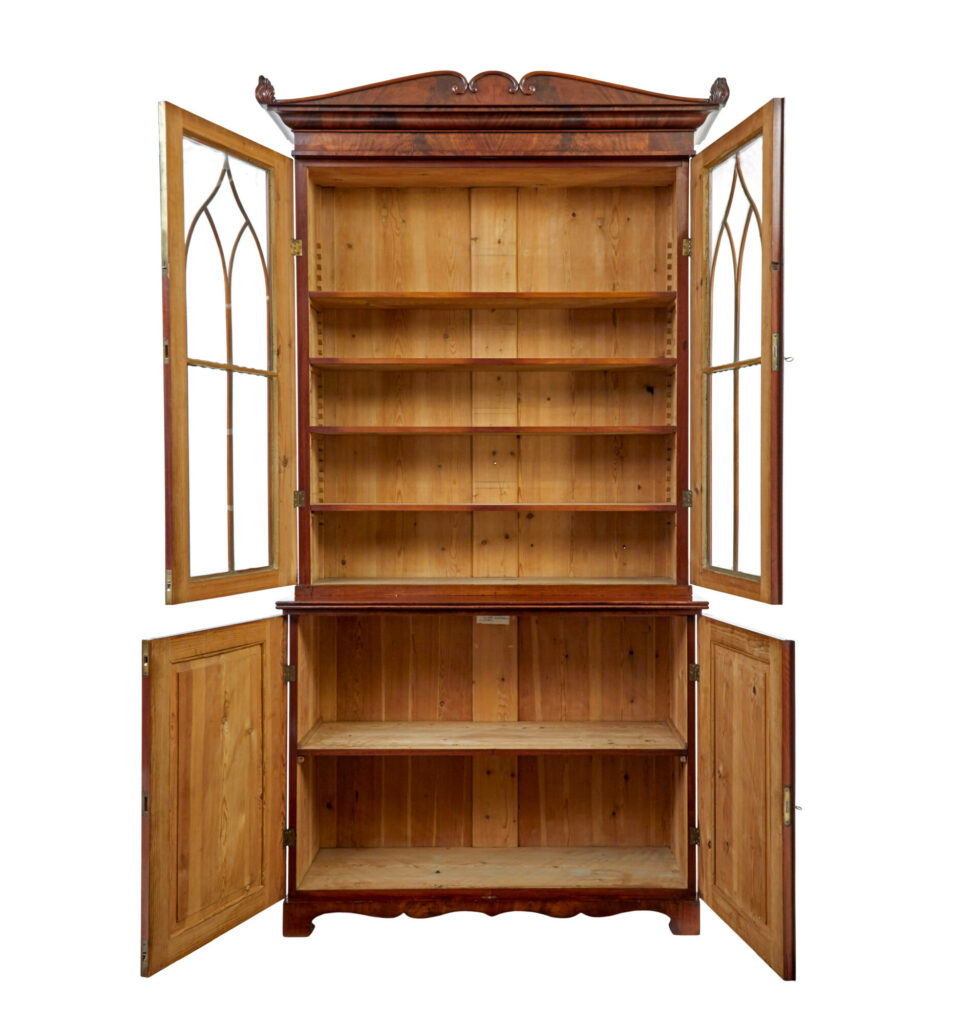 Fine Quality Early 19th Century Flame Mahogany Bookcase — image 7