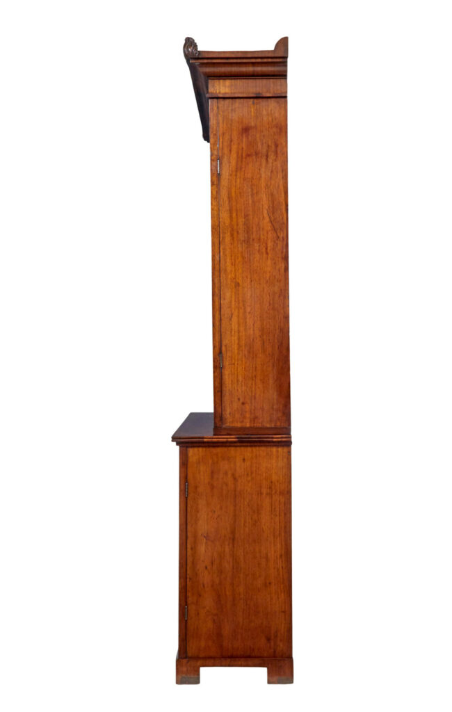 Fine Quality Early 19th Century Flame Mahogany Bookcase — image 6