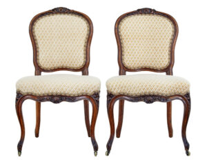 PAIR OF 19TH CENTURY CARVED WALNUT SIDE CHAIRS