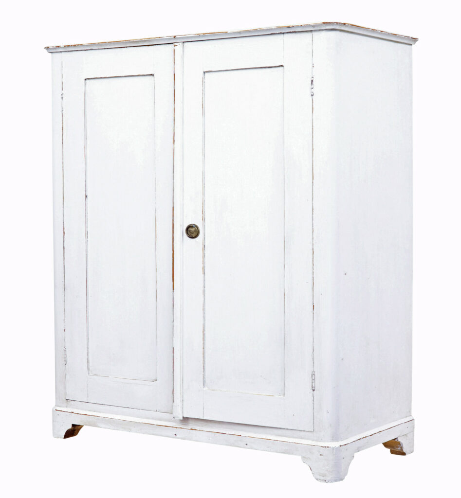 19TH CENTURY SWEDISH PAINTED PINE CUPBOARD