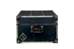 Early 20th Century American Steamer Fitted Chest — thumbnail 4