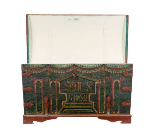 Mid 19th Century Hand Painted Swedish Oak Coffer — thumbnail 9