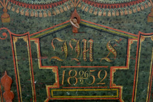 Mid 19th Century Hand Painted Swedish Oak Coffer — thumbnail 5