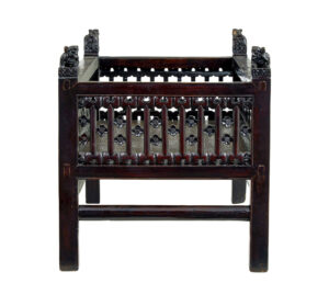 19th Century Chinese Lacquered Childs Bed — thumbnail 4