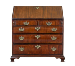 LATE 18TH CENTURY GEORGIAN WALNUT BUREAU