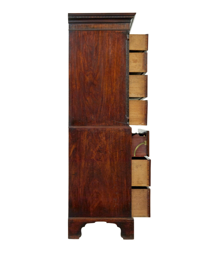 Early 19th Century Georgian Mahogany Secretaire Chest on Chest — image 5