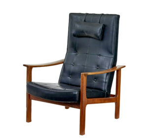 MID 20TH CENTURY SCANDINAVIAN TEAK RECLINING LEATHER ARMCHAIR