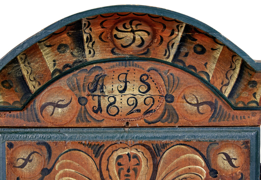 Early 19th Century Swedish Dalarna Painted Wall Cupboard — image 4