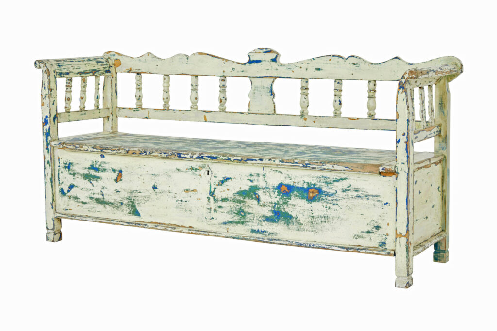 LARGE SWEDISH 19TH CENTURY PAINTED PINE BENCH
