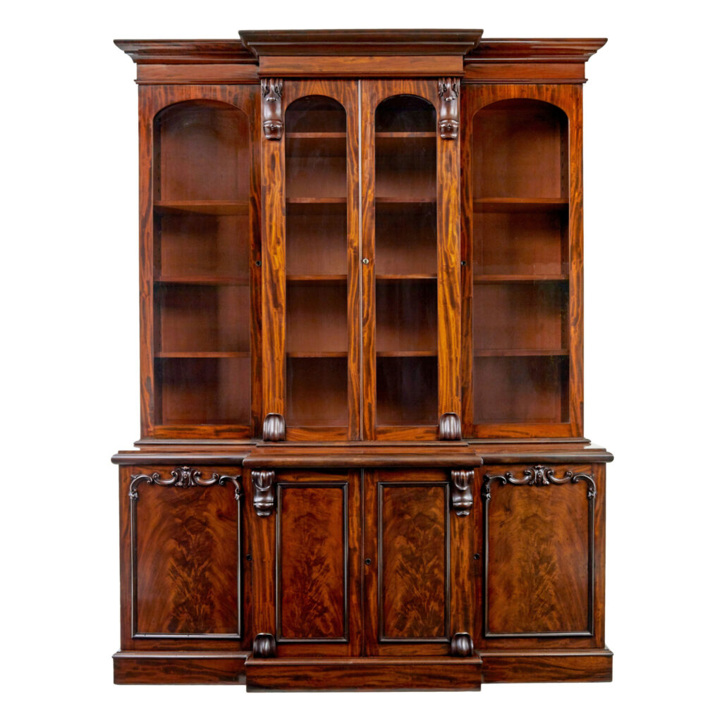 EARLY VICTORIAN 19TH CENTURY FLAME MAHOGANY BREAKFRONT BOOKCASE