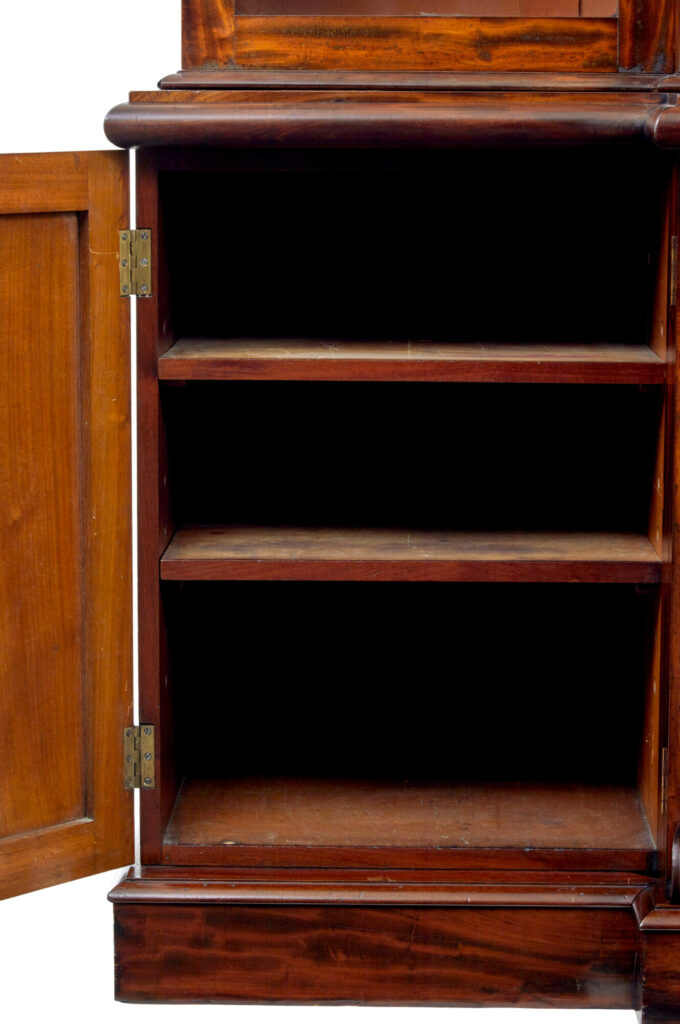 Early Victorian 19th Century Flame Mahogany Breakfront Bookcase — image 8
