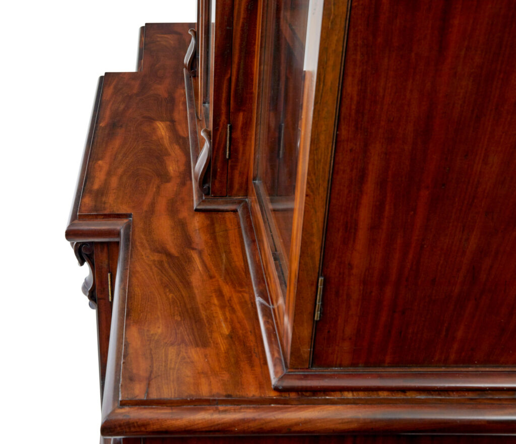 Early Victorian 19th Century Flame Mahogany Breakfront Bookcase — image 4