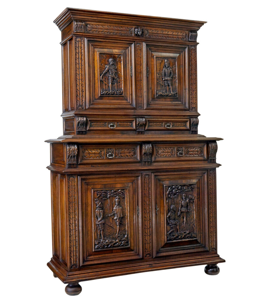 MID 19TH CENTURY CARVED WALNUT ITALIAN CABINET