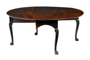 18TH CENTURY IRISH DROP LEAF DINING TABLE