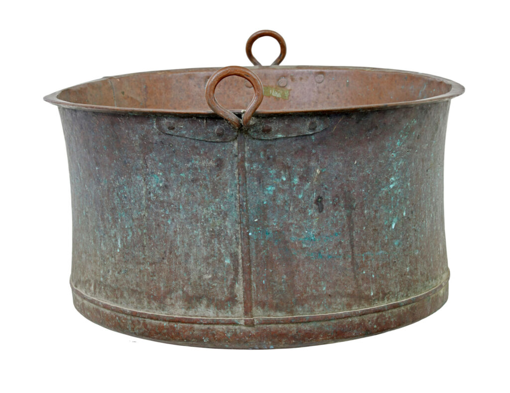 LARGE 19TH CENTURY COOKING POT WITH ORIGINAL PATINA