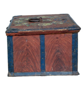 Mid 19th Century Swedish Folk Art Painted Box — thumbnail 8