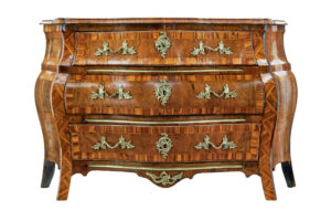 18th Century Inlaid Walnut Rococo Bombe Chest of Drawers — thumbnail 12