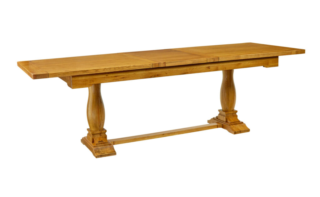 ENGLISH MADE SOLID OAK EXTENDING DINING TABLE