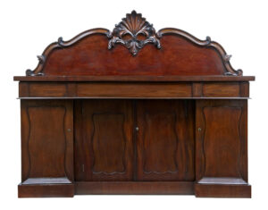 19TH CENTURY WILLIAM IV CARVED MAHOGANY SIDEBOARD
