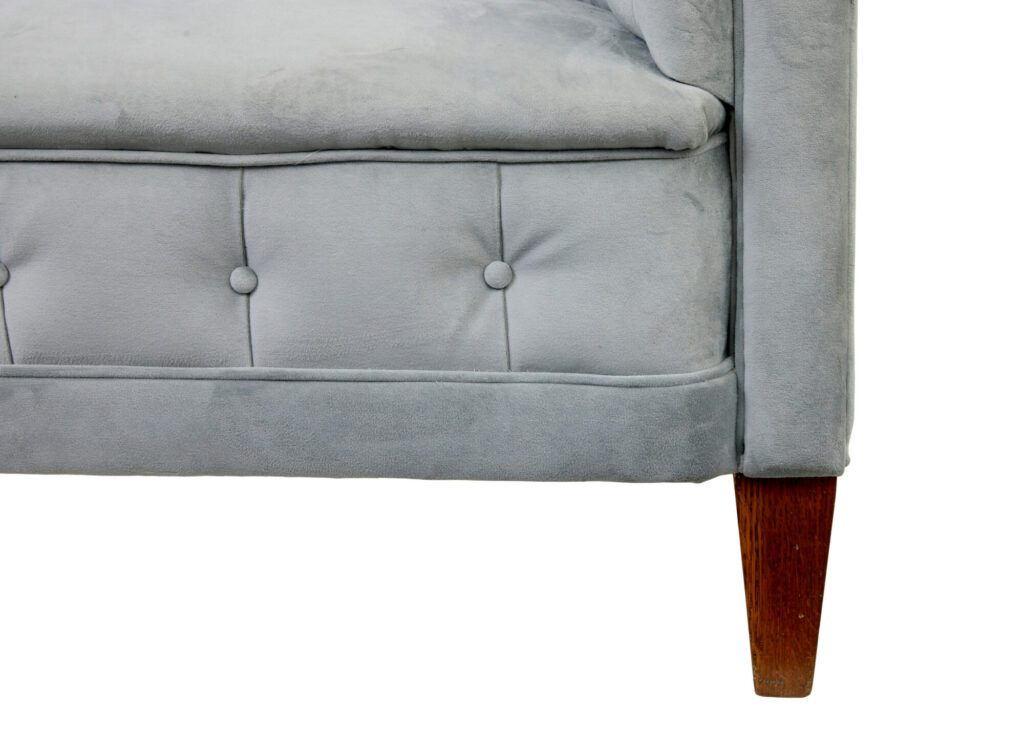 Early 20th Century 3 Piece Button Back Living Room Suite — image 2