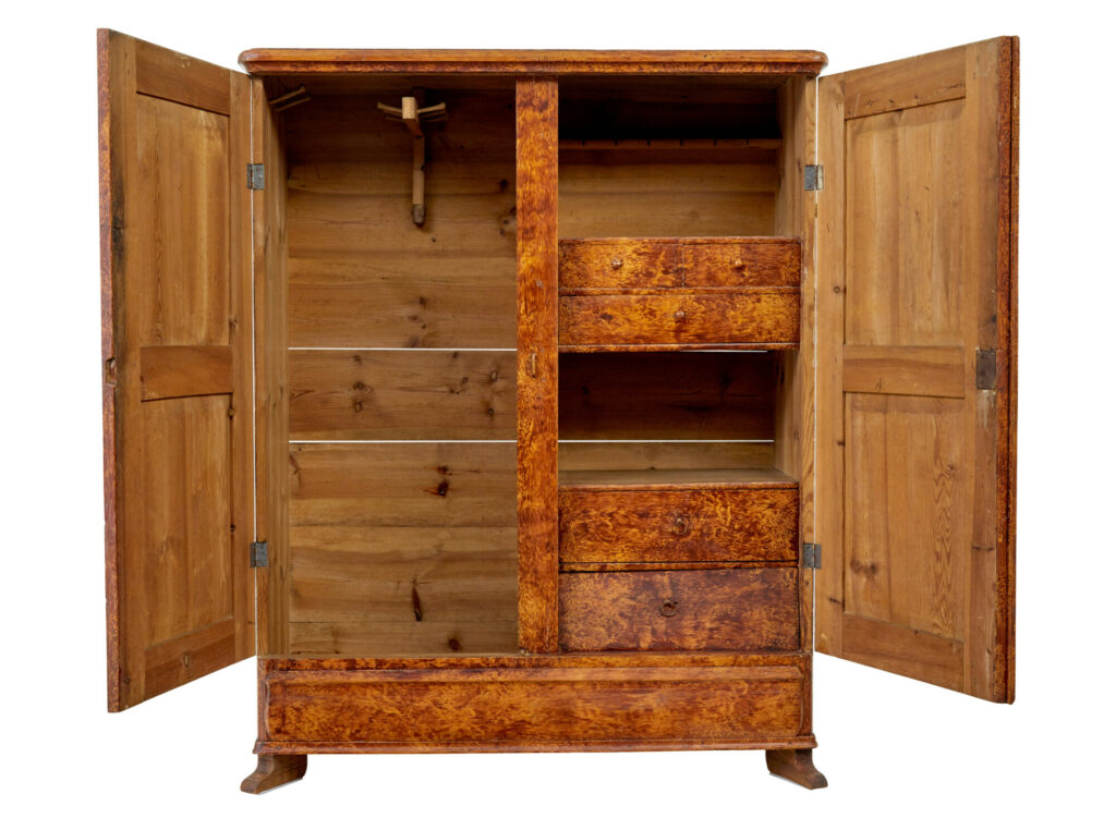 19th Century Traditional Swedish Painted Pine Cupboard — image 11