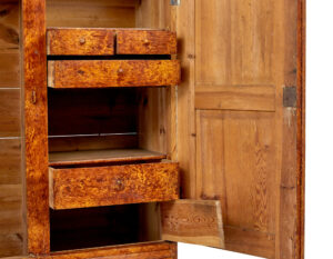 19th Century Traditional Swedish Painted Pine Cupboard — thumbnail 9