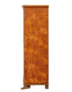 19th Century Traditional Swedish Painted Pine Cupboard — thumbnail 6