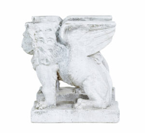 Pair of Early 20th Century Stone Garden Lion Pedestals — thumbnail 5