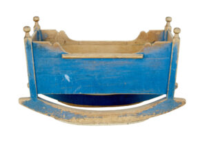 Mid 19th Century Traditional Swedish Painted Pine Cradle — thumbnail 5