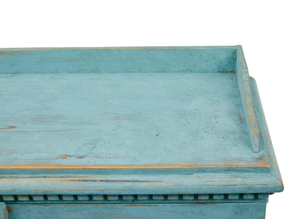 19th Century Scandinavian Painted Pine Double Door Cupboard — image 7