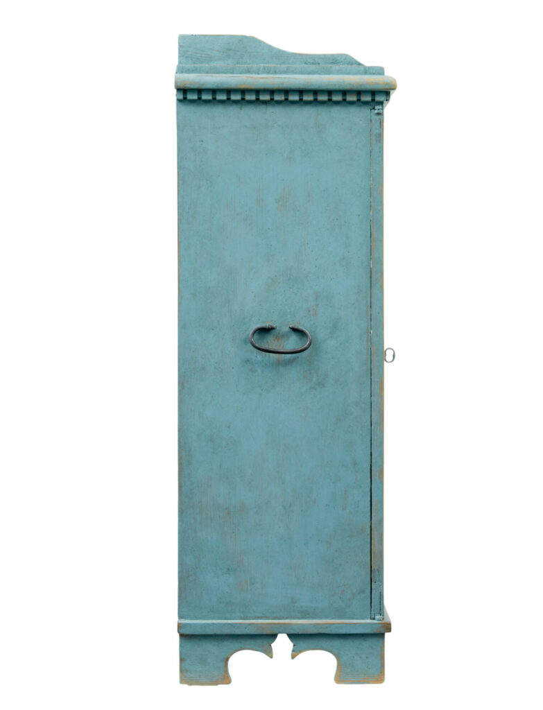 19th Century Scandinavian Painted Pine Double Door Cupboard — image 4