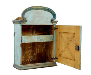 Finnish 19th Century Painted Pine Wall Cupboard — thumbnail 9