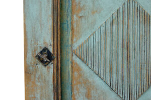 Finnish 19th Century Painted Pine Wall Cupboard — thumbnail 3